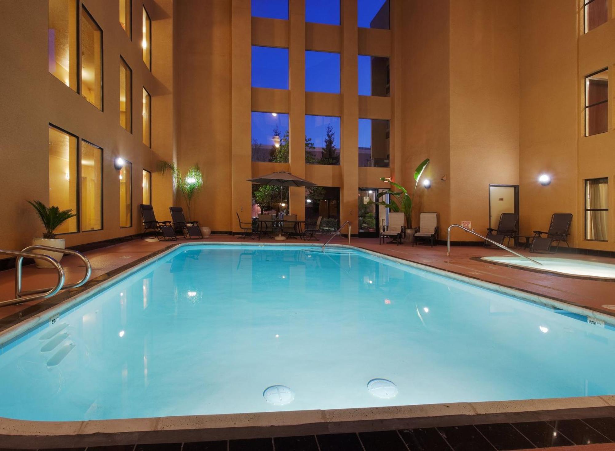 Holiday Inn Express Union City San Jose By Ihg Exterior foto